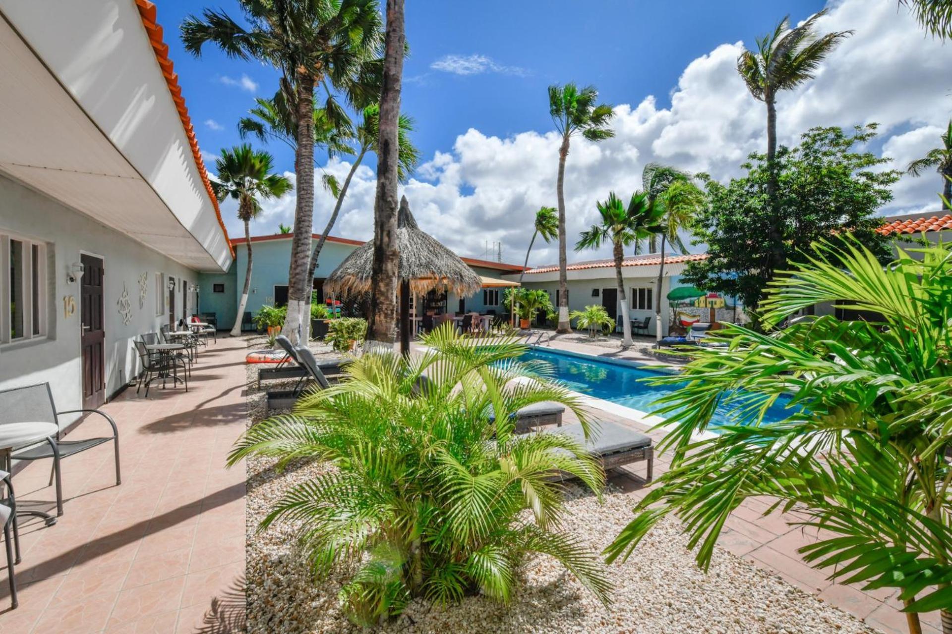Arubiana Inn Hotel Noord Exterior photo